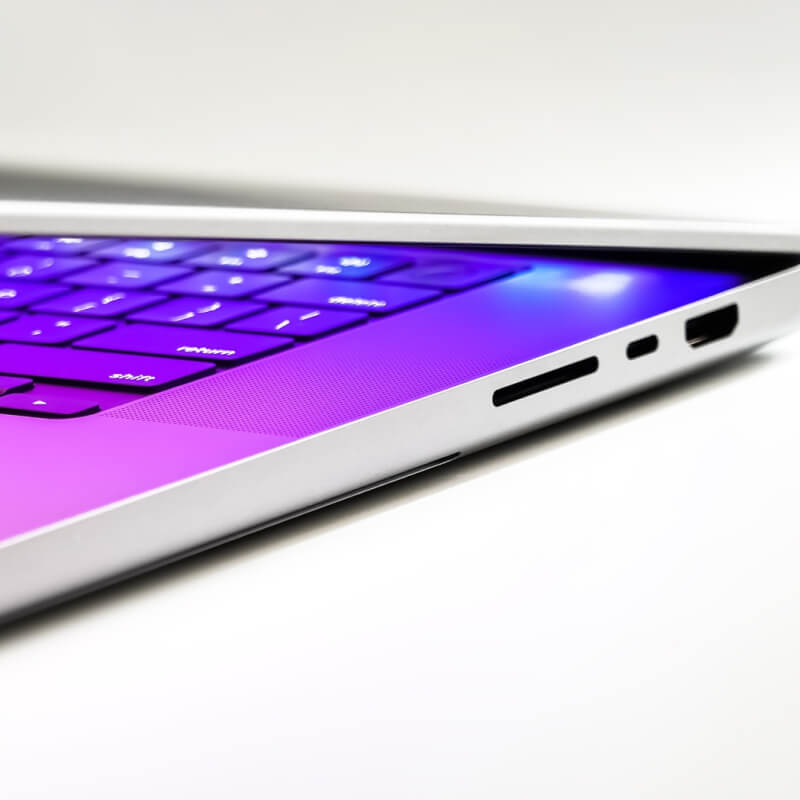 15.6" Rugged Ultrabook - 4K UHD - 3840 x 2160 - Intel Core i7 11th Gen i7-1195G7 2.90 GHz - 32 GB RAM - 1 TB SSD - Carbon Gray - Imagen 3